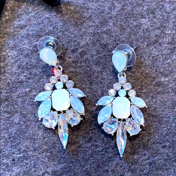 Jewelry - Diamanté drop earrings